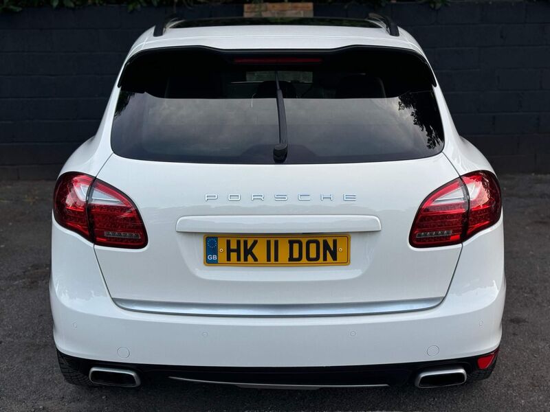 PORSCHE CAYENNE