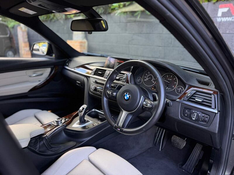 BMW 3 SERIES