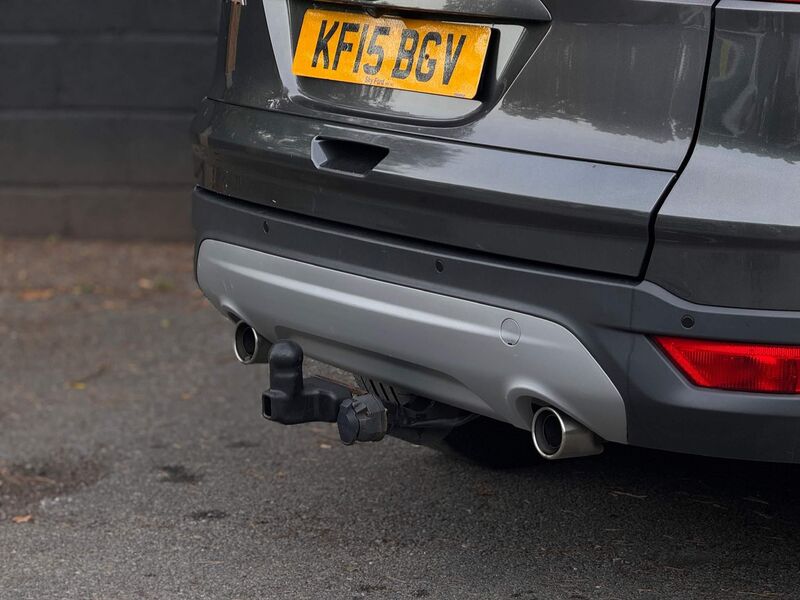 FORD KUGA