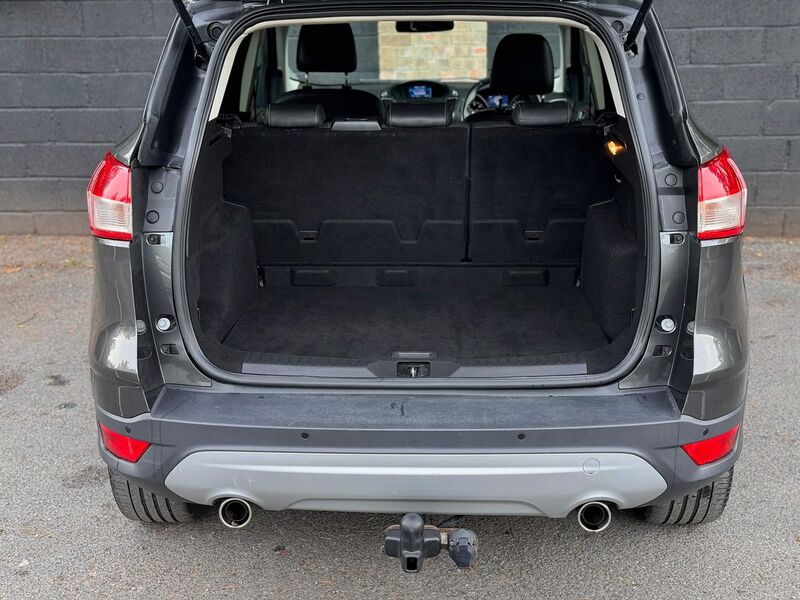 FORD KUGA
