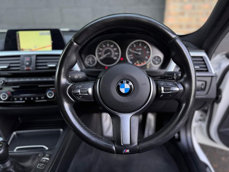BMW 3 SERIES