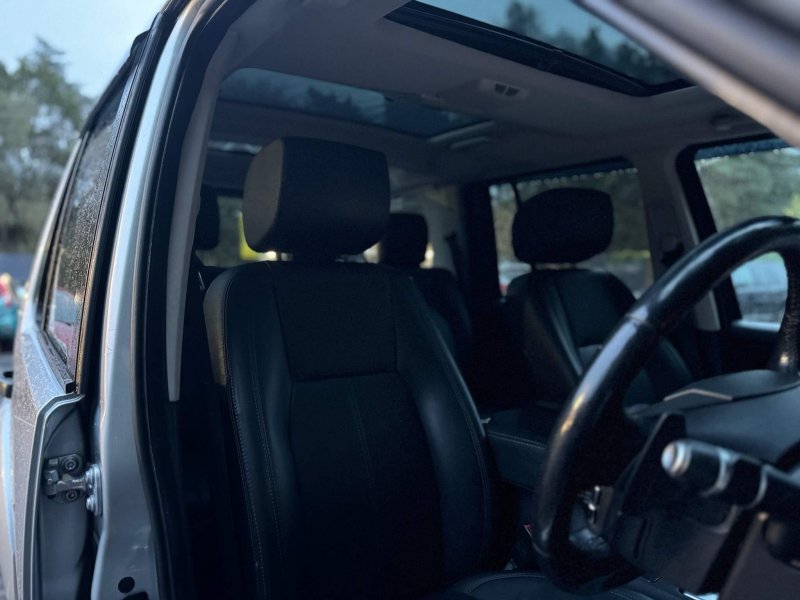 LAND ROVER DISCOVERY 4