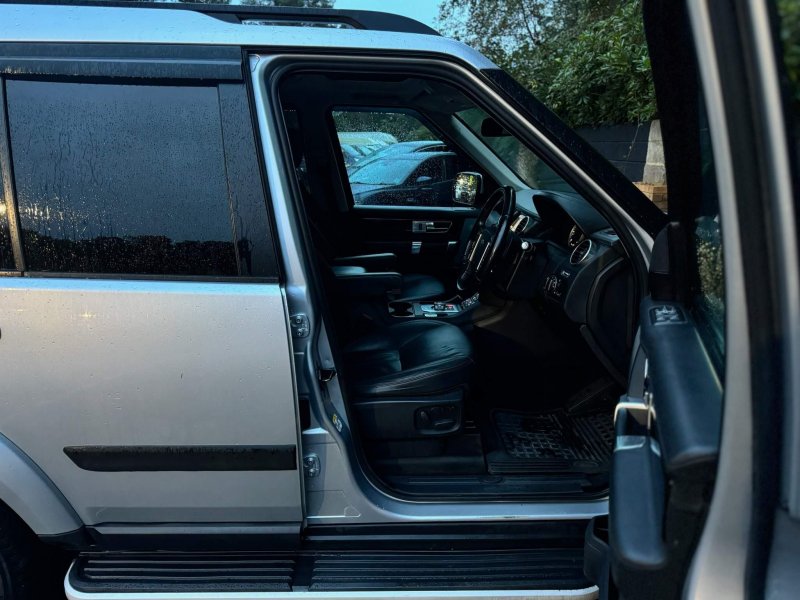 LAND ROVER DISCOVERY 4