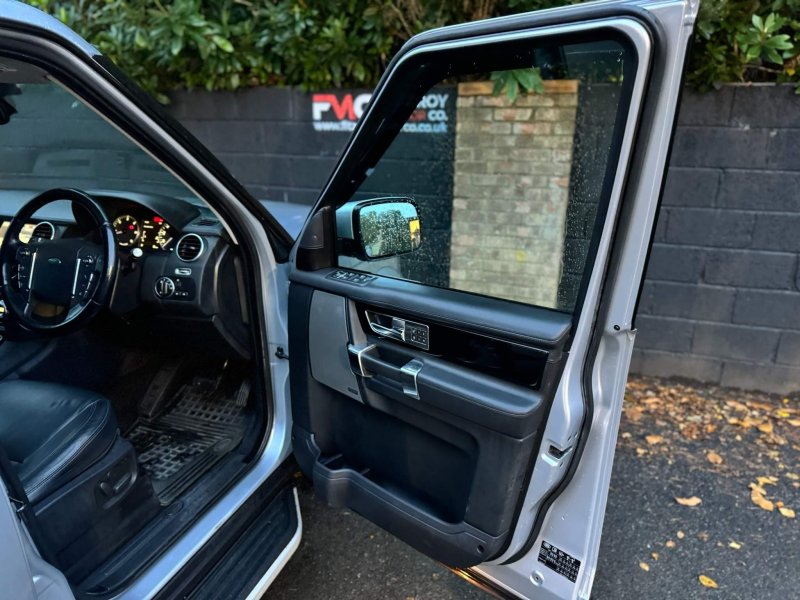 LAND ROVER DISCOVERY 4