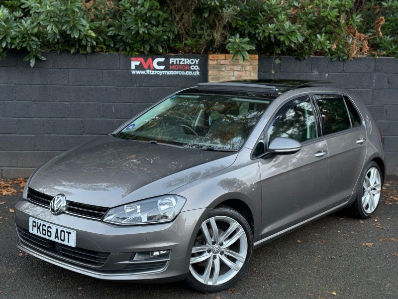 VOLKSWAGEN GOLF