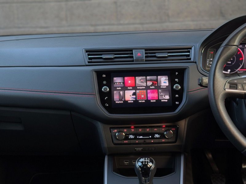 SEAT ARONA
