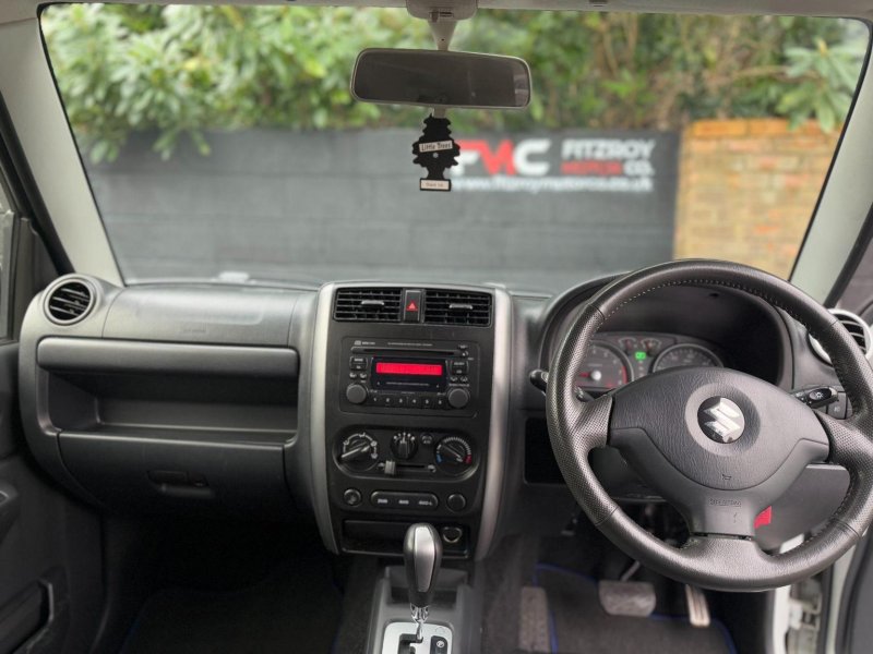 SUZUKI JIMNY