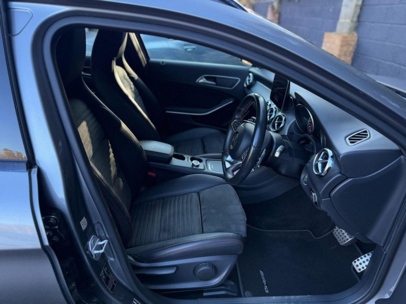 MERCEDES-BENZ GLA CLASS