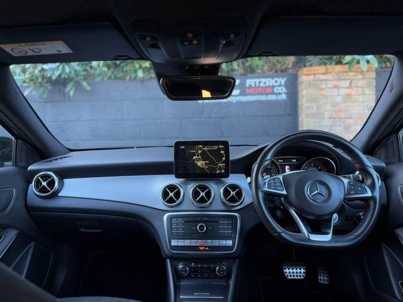 MERCEDES-BENZ GLA CLASS