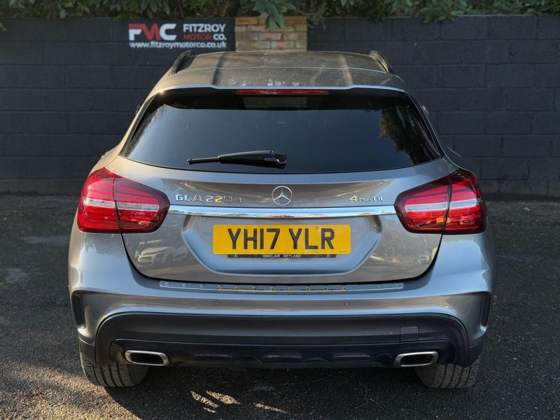 MERCEDES-BENZ GLA CLASS