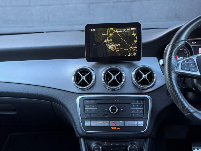 MERCEDES-BENZ GLA CLASS