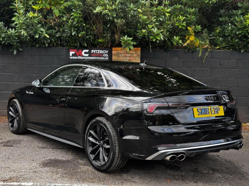 AUDI S5