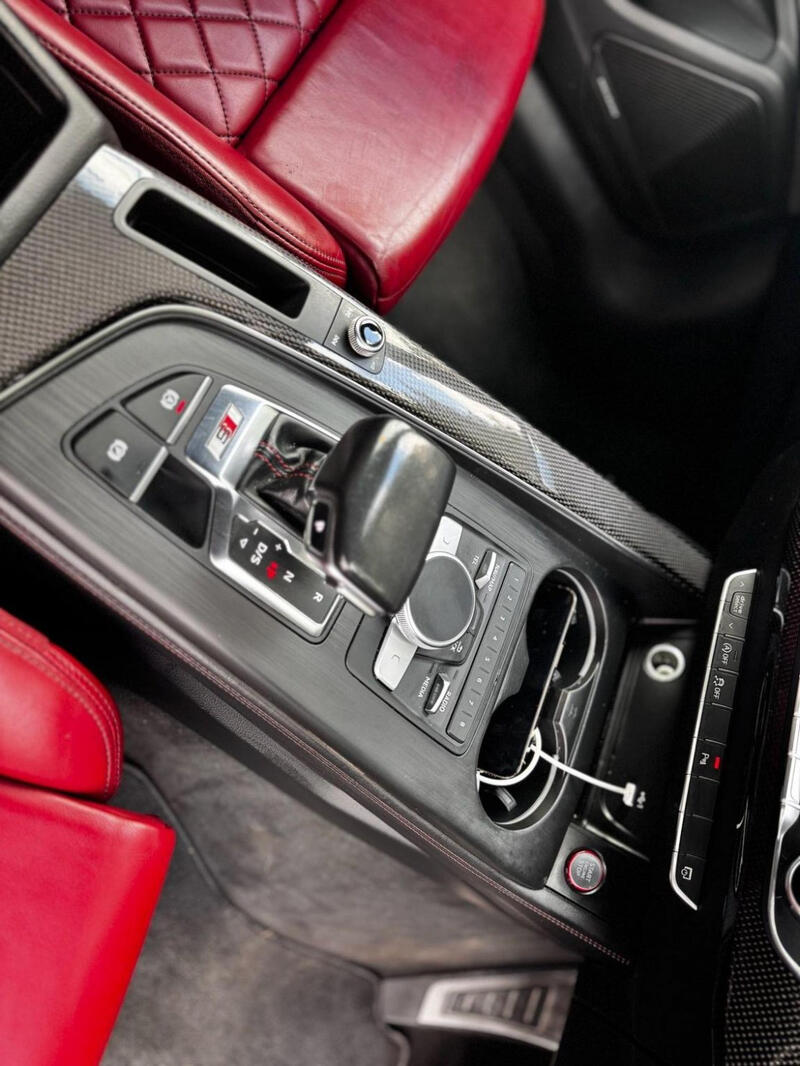 AUDI S5