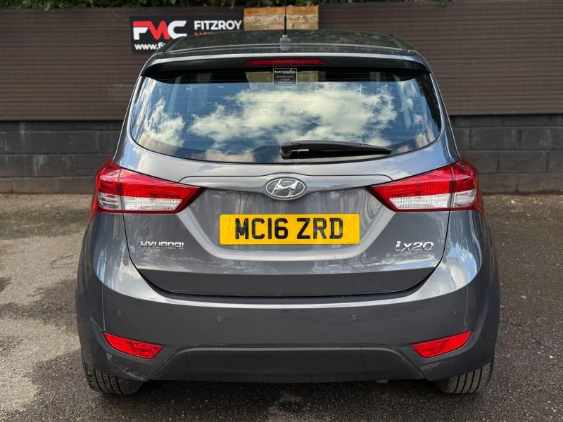 HYUNDAI IX20