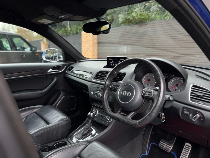 AUDI RS Q3