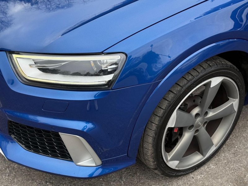 AUDI RS Q3