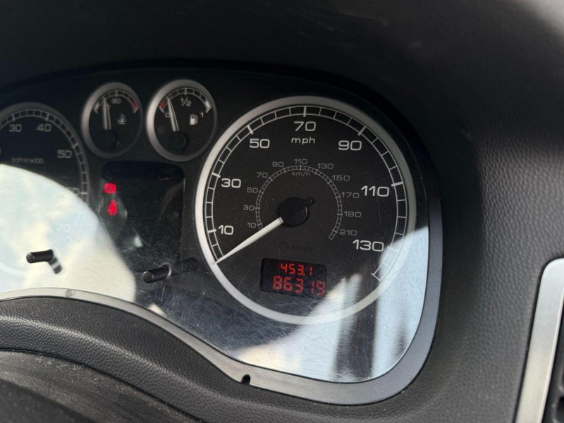 PEUGEOT 307