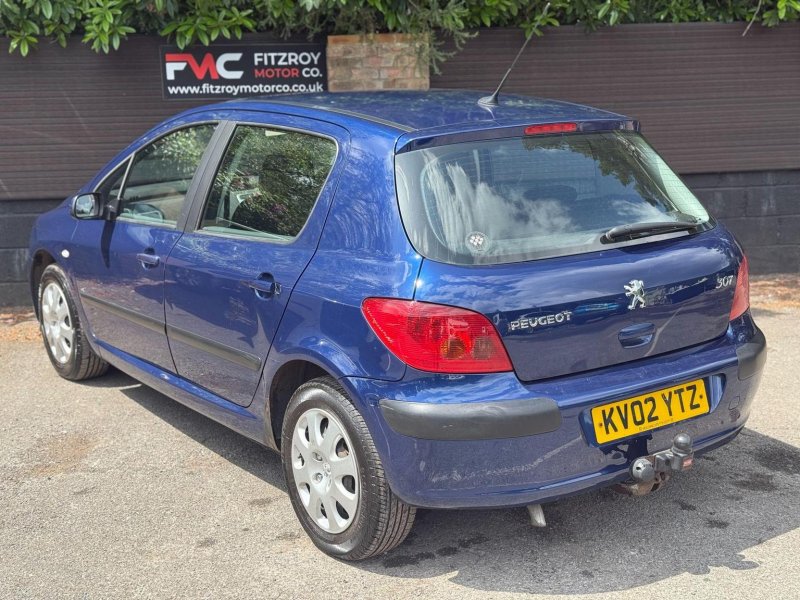 PEUGEOT 307